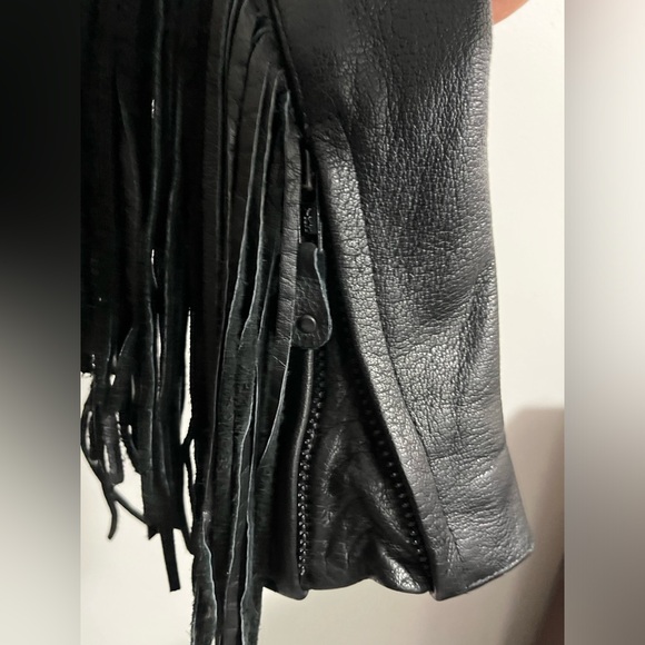 Woman’s Leather Gallery Fringed Motorcycle Biker Jacket size medium - Picture 10 of 14